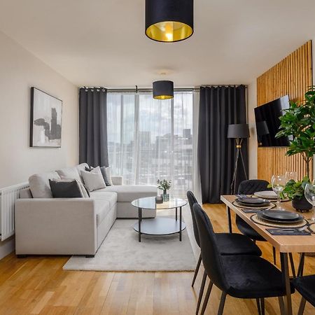 Premium Apartment - Allocated Parking - Great Location بلايموث المظهر الخارجي الصورة